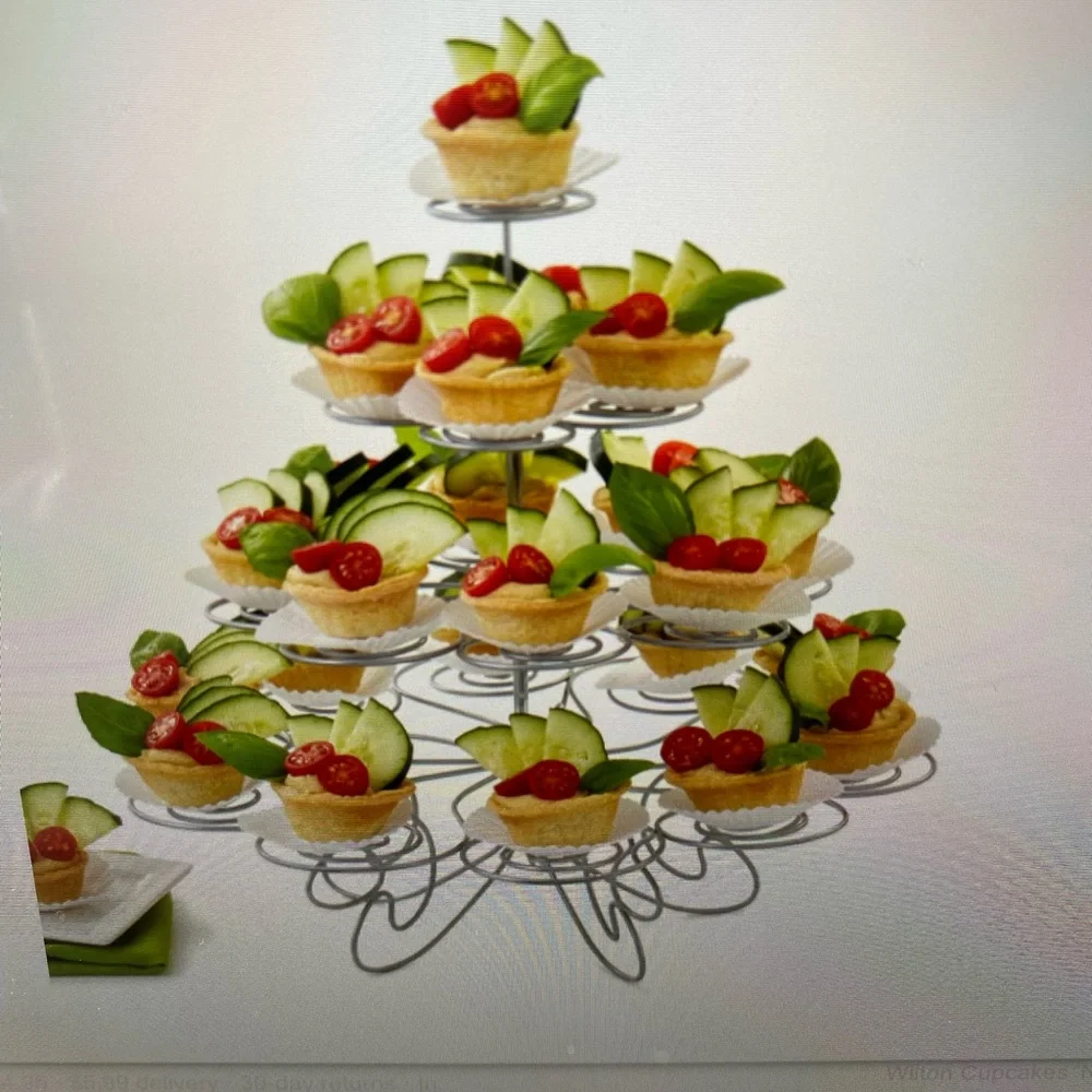Wilton - Cupcakes N More Dessert Stand